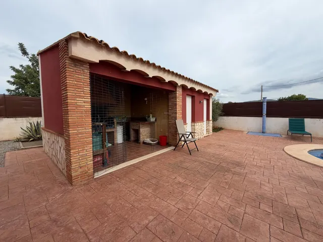 PRECIOSO CHALET EN MARINES — 30