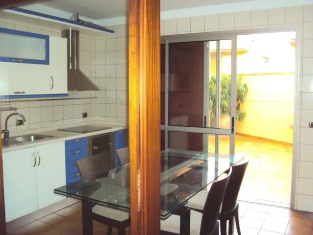 Medano vivienda 225 m2 construidos y terraza 75 m2. centrico y al lado del mar. — 3