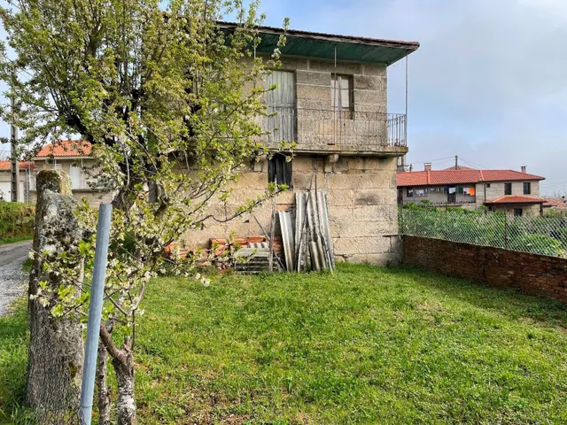 CASA DE PIEDRA  CON TERRENO PARA REHABILITAR — 2
