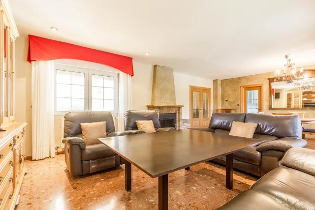 Villa 7 habitaciones 525m² en venta - Ayuntamiento — 7