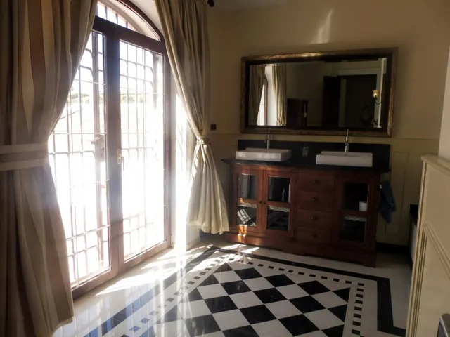 Precioso chalet de 6 dormitorios a 600m de la playa — 14