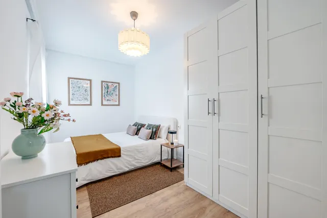 VIVIENDA REFORMADA Y MUY LUMINOSA EN RETIRO — 37