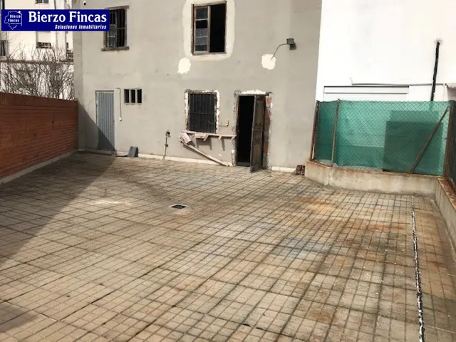 ✨ SE VENDE LOCAL COMERCIAL EN EL CENTRO DE PONFERRADA ✨ - foto 3