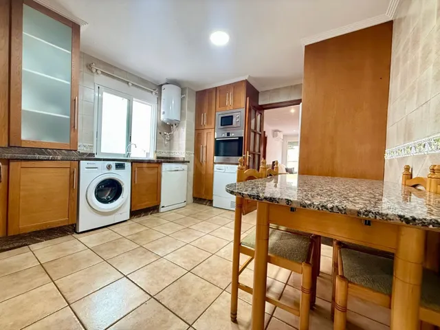SE VENDE PISO REFORMADO EN SANTA POLA-ZONA CASTILLO - foto 4