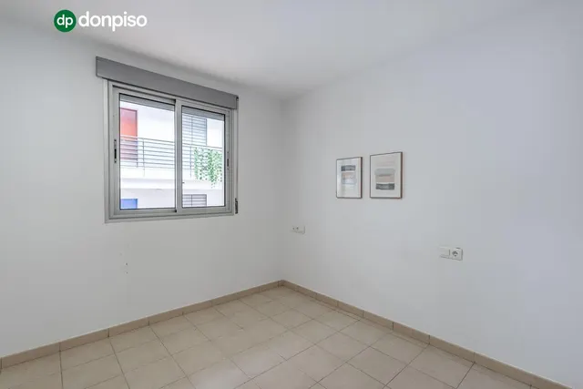 LUMINOSO DÚPLEX EN LÁCHAR — 13