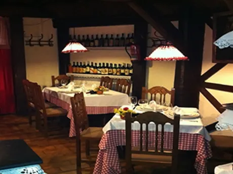 LOCAL COMERCIAL DE 100 M2 EN EL ENSANCHE — 3