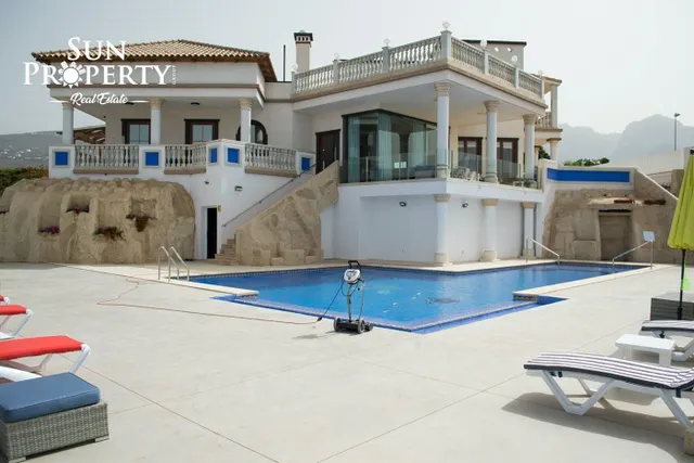 VILLA DE LUJO EN COSTA ADEJE - LA CALETA — 6