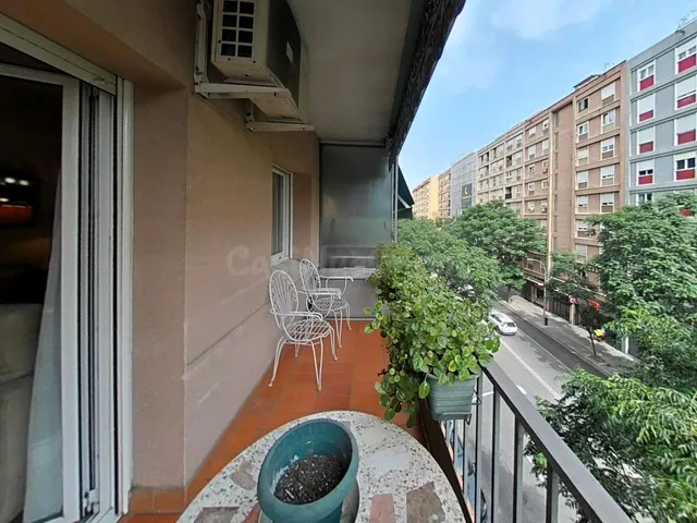 VIVIENDA CON PARKING Y TRASTERO EN LA CREU ALTA- SABADELL