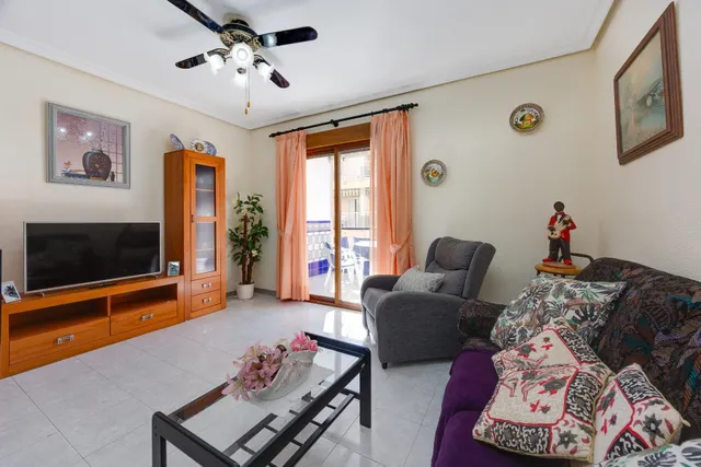 Fantastico apartamento con piscina comunitaria, idoneo como vacacional — 2