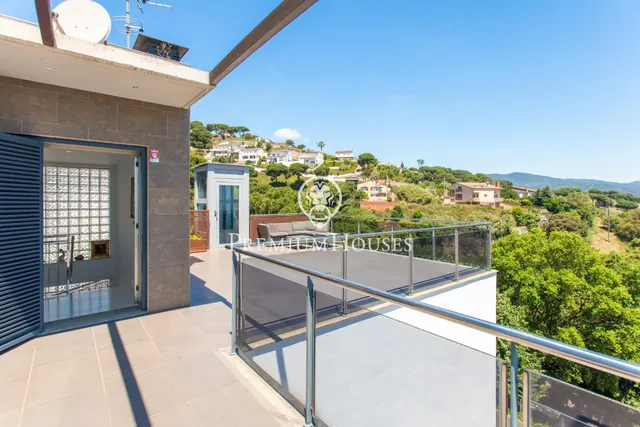 Casa en venta en Sant Cebrià de Vallalta - Urb. Vistamar — 41