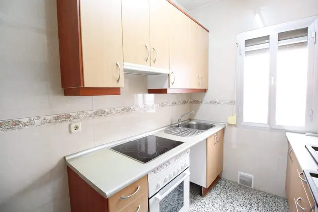 PISO DE TRES habitaciones CON ASCENSOR EN MADRID RÍO — 12