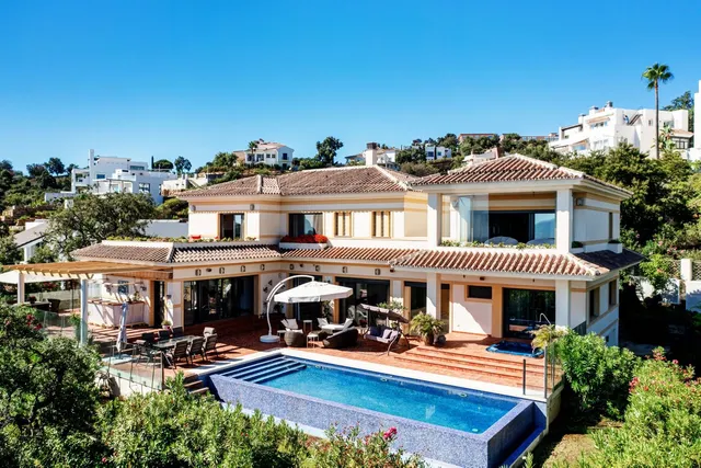 Chalet 5 habitaciones 647m² en venta - Marbella — 2