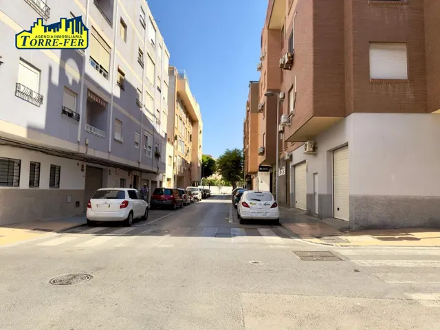 Vivienda de tres dormitorios en venta junto ctra sierra alhamilla — 13