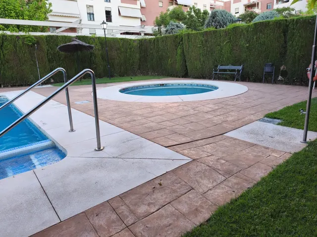 Bajo de 3 dormitorios con terraza de 25 m2, patio, garaje, trastero y piscina en maría la judía — 32