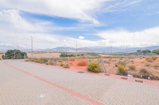 Oportunidad en venta de solar urbano en Otura — 5