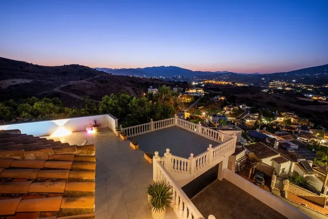 Chalet 6 habitaciones 282m² en venta - Riviera del sol — 44