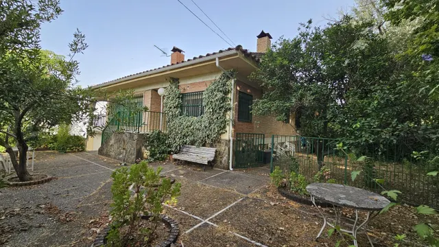 Sansueña. Chalet en venta para reformar en una de las mejores zonas de la Sierra de Córdoba — 13