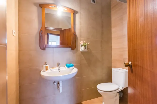 VIVIENDA CON GRAN PATIO PRIVADO FRENTE AL NUEVO HOTEL BARCELÓ 5★ — 30