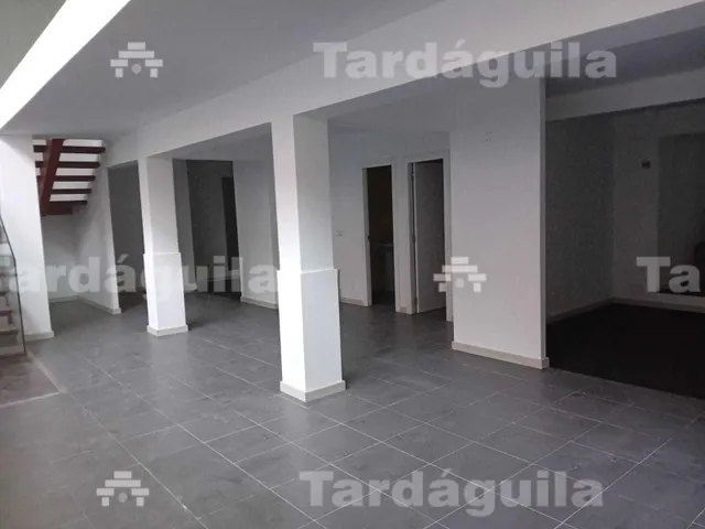 LOCAL EN VENTA — 7