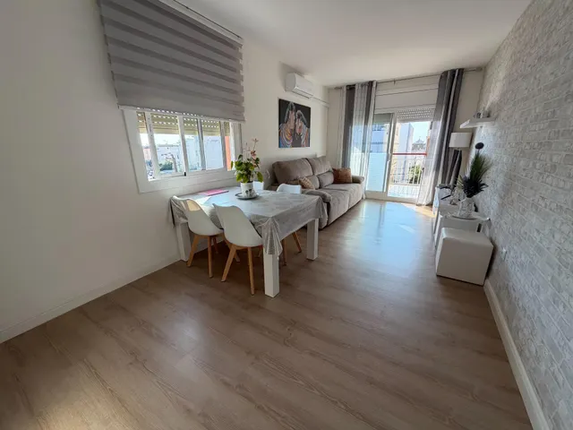 Vivienda esquinera a la venta a pocos metros de la playa — 6