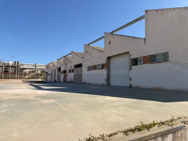 GRAN SOLAR INDUSTRIAL DE 10.265 M2 EN VALLS - foto 3