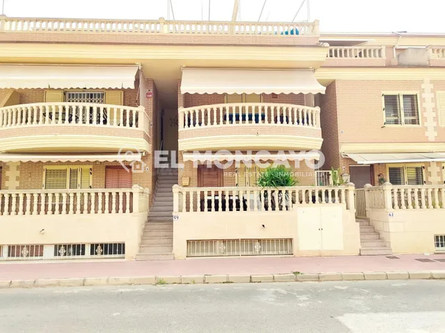 Fantástico bungalow planta alta a tan solo 300m de las playa