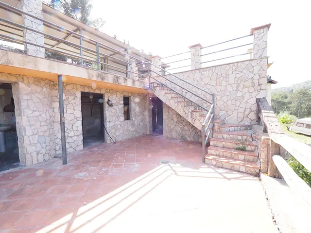 SE VENDE CASA INDEPENDIENTE EN OLESA DE BONESVALLS — 6
