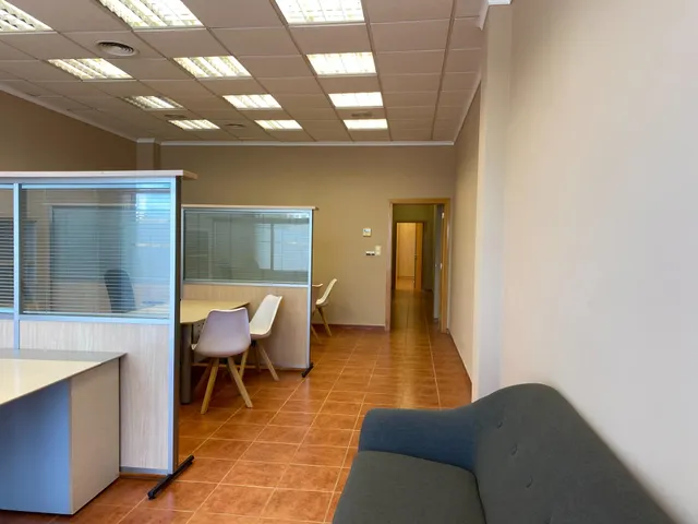 LOCAL AQUILER OFICINAS — 18