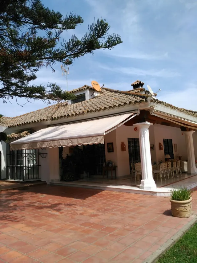 FANTÁSTICO CHALET EN LA JARA — 10