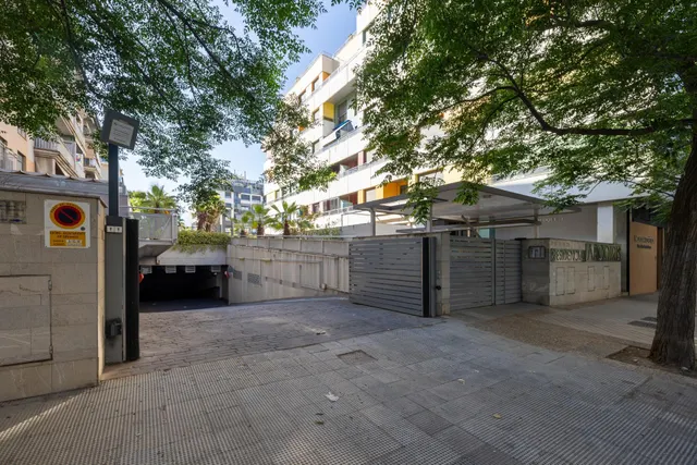 Apartamento tipo loft con garaje incluido y piscina en zona Parque Lagos — 38
