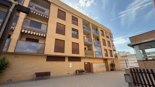 PISO DE TRES DORMITORIOS CON PISCINA CLIMATIZADA, GIMNASIO Y SAUNA EN SAN PEDRO DEL PINATAR — 39