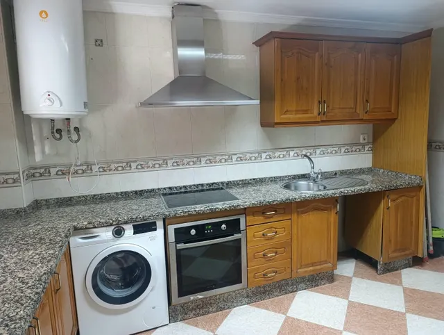 LUMINOSO PISO EN LA MILAGROSA DE 3 DORMITORIOS — 16