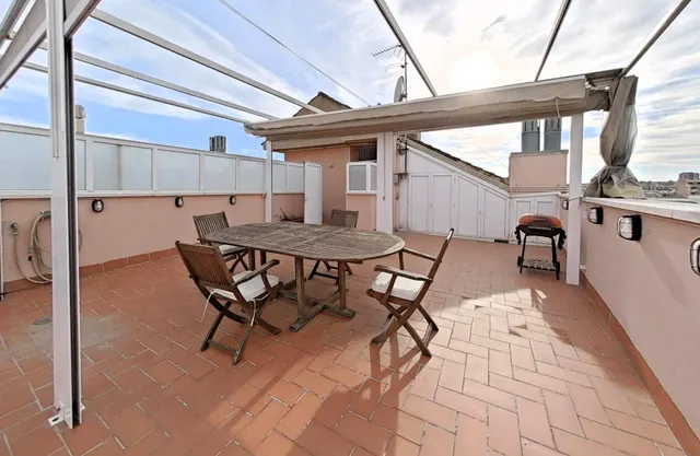 Espectacular ático reformado con terraza privada de 100 m2 en gràcia, Sabadell — 23
