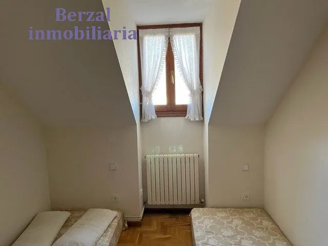 Casa en Ezcaray con bar y apartamentos turísticos — 21