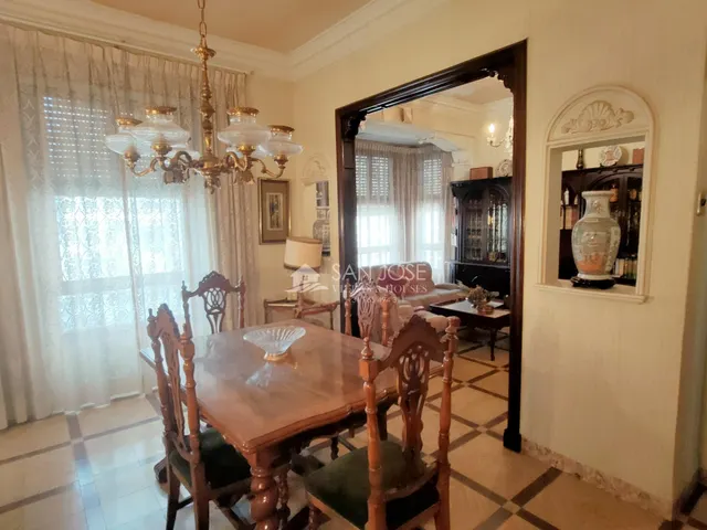INMOBILIARIA SAN JOSE VENDE GRAN PISO EN AVENIDA DE CHAPÍ DE ELDA — 25