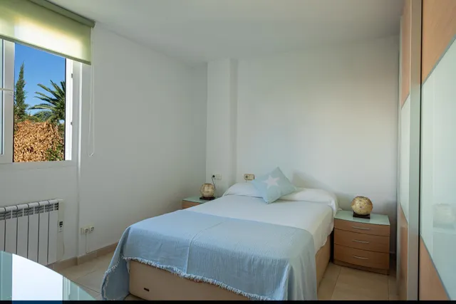Encantadora vivienda unifamiliar con patio privado, piscina y vistas al mar en Cala Millor. — 19