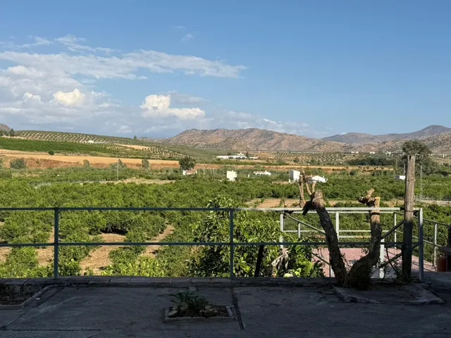 Mitad de pareado en Álora, dividida en dos encantadoras vivi - foto 2