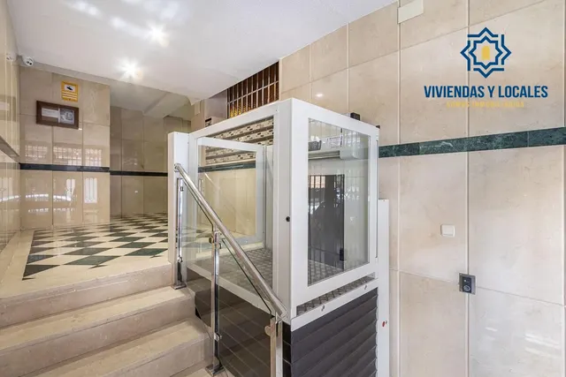 Piso reformado en Avenida Barcelona — 17