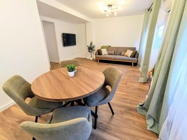 Venta de Piso 3 Dormitorios 1 Baño en Aiora - foto 5