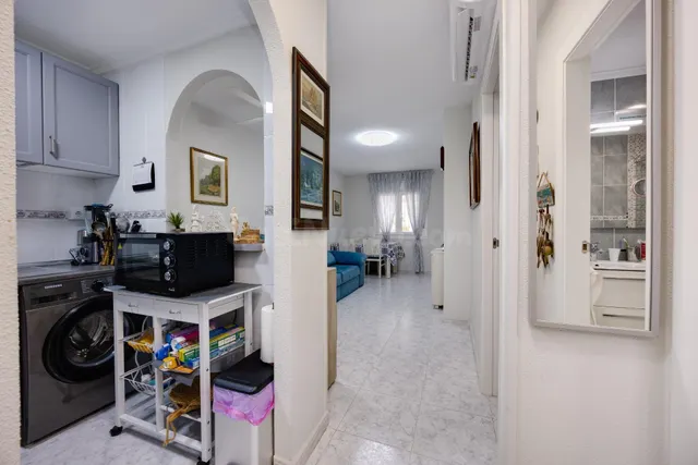 Apartamento reformado de un dormitorio en la Playa de los Locos — 15