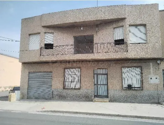SE VENDE piso OKUPA en C Carretera Puente Tocinos 15 de Murc - foto 3