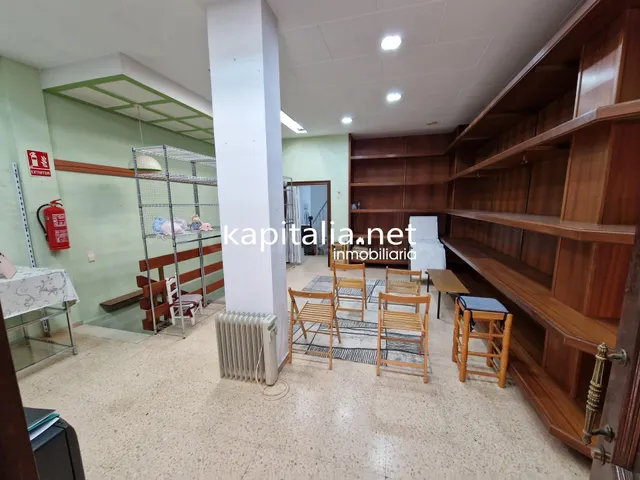 Local disponible en venta o alquiler zona Sant Josep Ontinye - foto 3