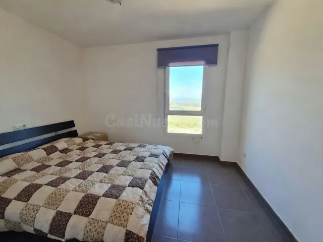 CHALET CON PARCELA Y VISTAS EN CUMBRES DE CALICANTO – ALQUIL - foto 5