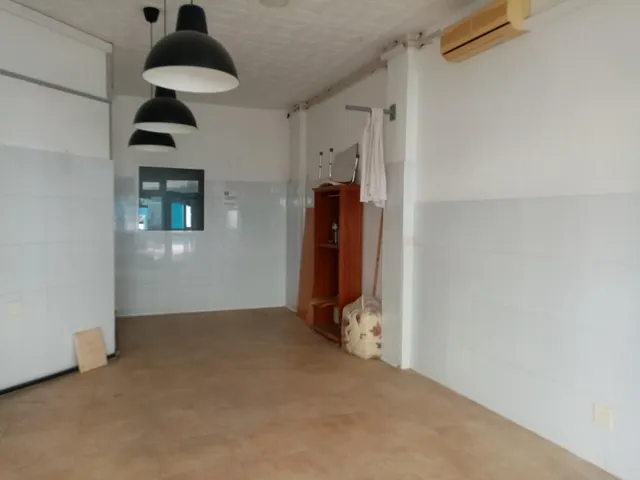 LOCAL COMERCIAL EN EL CORAZÓN DE ESTEPONA — A 100 M DE LA PLAZA CENTRAL — 6