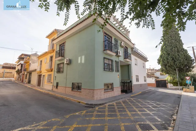 Casa independiente a 5 minutos de Granada en buen estado para entrar a vivir — 7