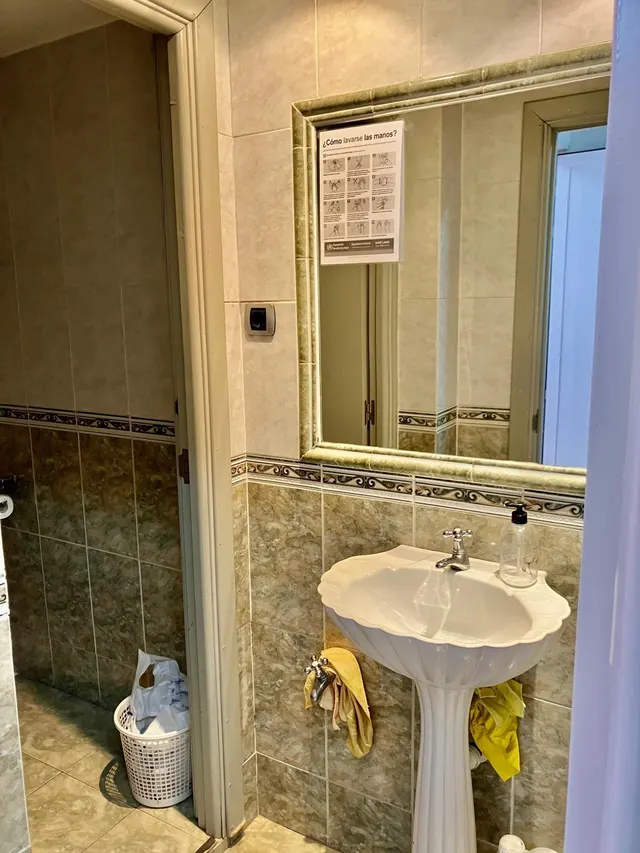 FANTÁSTICO LOCAL COMERCIAL EN MARIA AUXILIADORA JUNTO AVENIDA PORTUGAL — 10