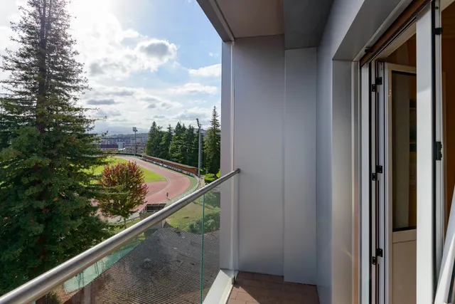 LUZ, CUATRO habitaciones ,TERRAZA Y TRASTERO EN UNA DE LAS MEJORES ZONAS DE OVIEDO — 16