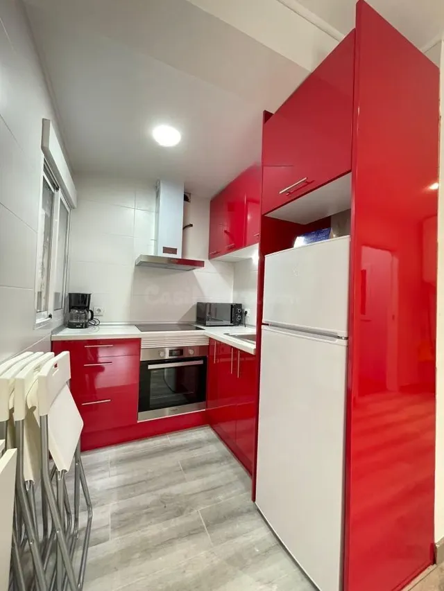 Piso Seminuevo en Veintiuno, Ourense - Oportunidad Única por - foto 4