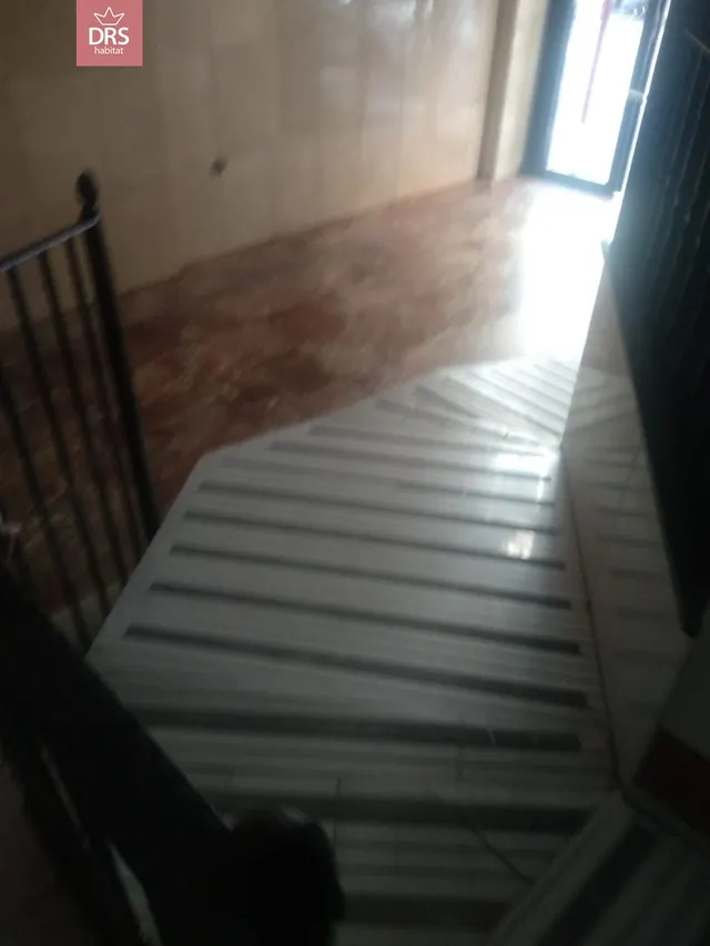 PISO EN PLENO CENTRO, CL MARTINEZ VILLENA AL LADO DEL ALTOZANO — 49