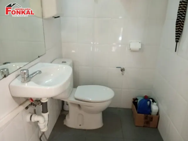 AMPLIO LOCAL EN ALQUILER EN PLENO CENTRO DE JEREZ — 11